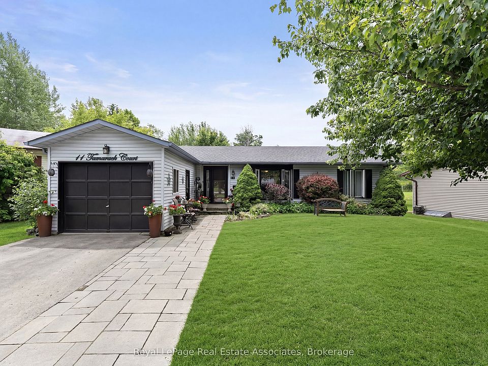 1st image of 11 Tamarack Ct
