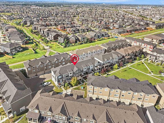 4th image of 2072 Wonnacott Way SW #31