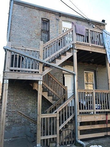 2nd image of 3450 W Ohio St