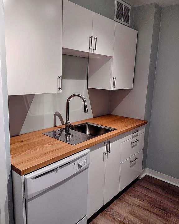 1st image of 11850 Edgewater Dr APT 104
