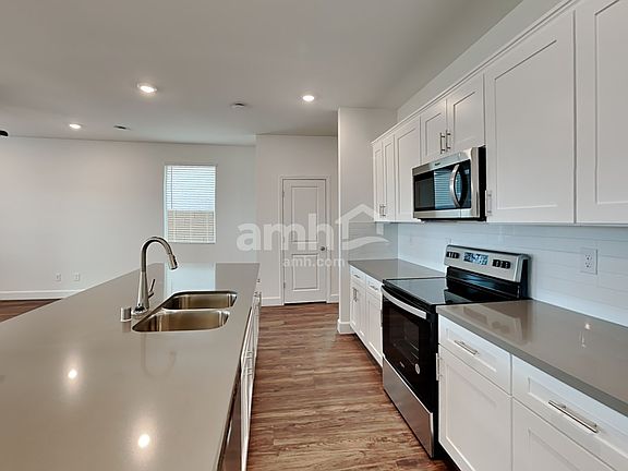 4th image of 10098 Cathedral Pines Ave