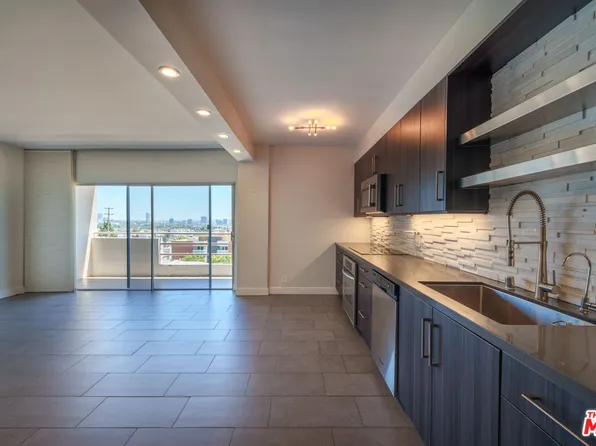 1131 Alta Loma Rd APT 207, West Hollywood, CA 90069