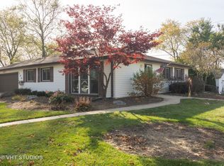 190 Westview St, Hoffman Estates, IL 60169