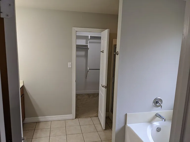5805 Thompson Pl — Photo 26