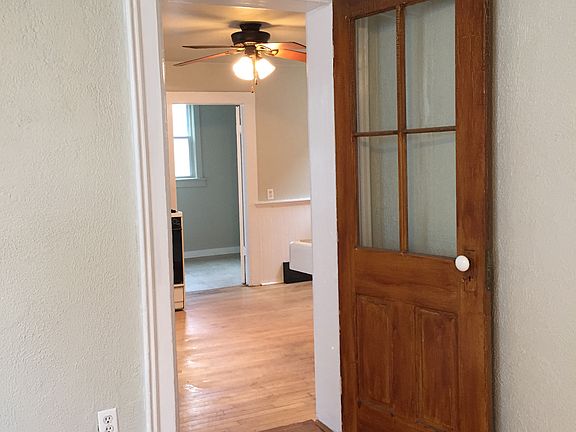 5th image of 1747 N Warren Ave #1