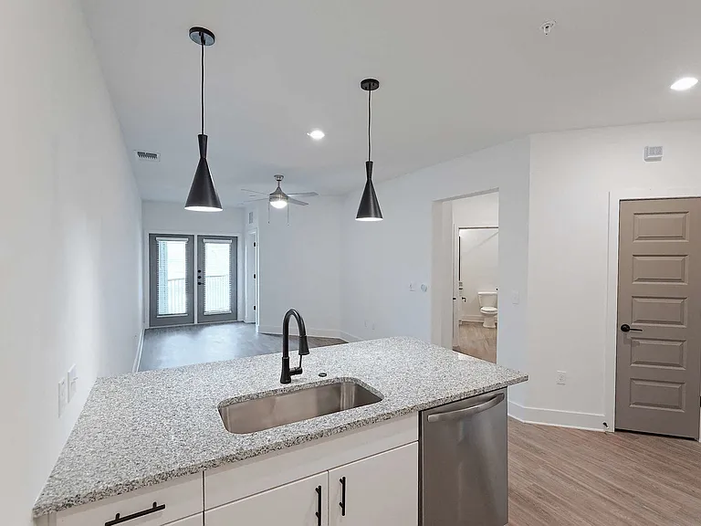 The Parian Luxury Apartments — Photo 82