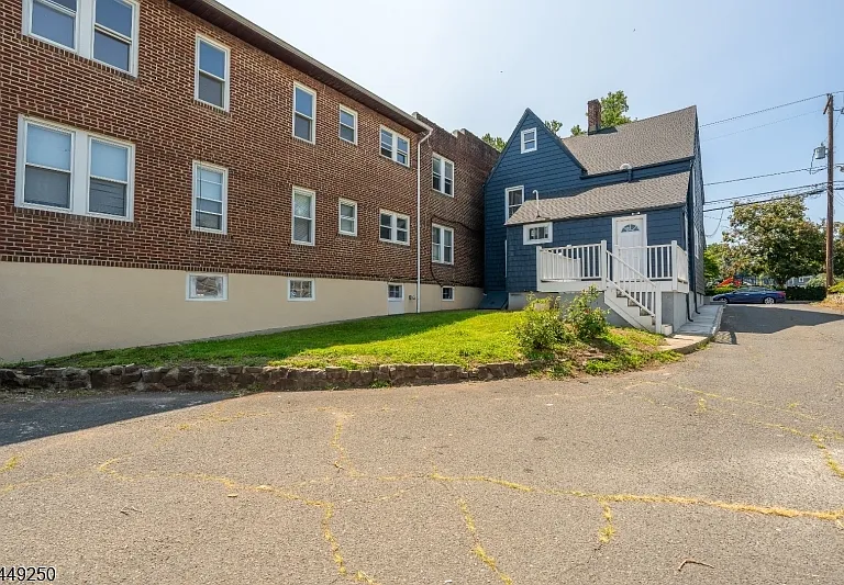49 Caldwell Pl — Photo 29