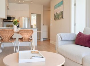 1239 Georgia St W #2909, Vancouver, BC V6E 4R8