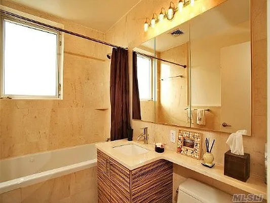 Sold by Exit Kingdom Realty | media 14