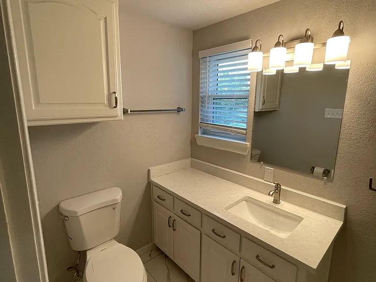 Upstairs bathroom
