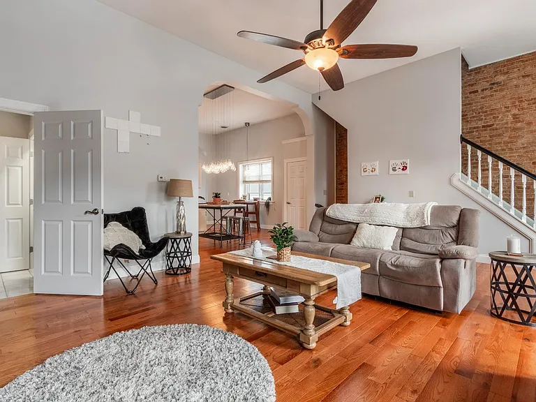 316 Walnut St — Photo 20