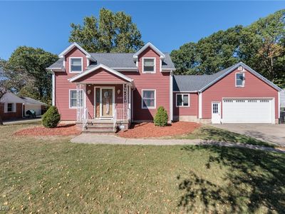 1058 N Pasadena Ave, Elyria, OH, 44035