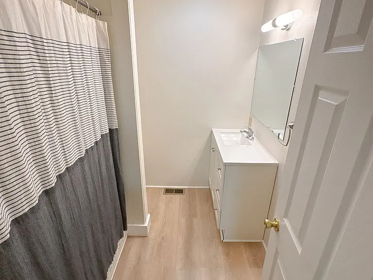 4195 Bristol Court — Photo 16