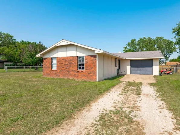 916 W Seminole Dr, Stillwater, OK 74075