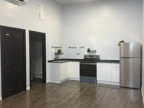 174-180 Lyman St, Holyoke, MA 01040