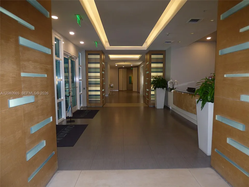 1900 N Bayshore Dr #2905