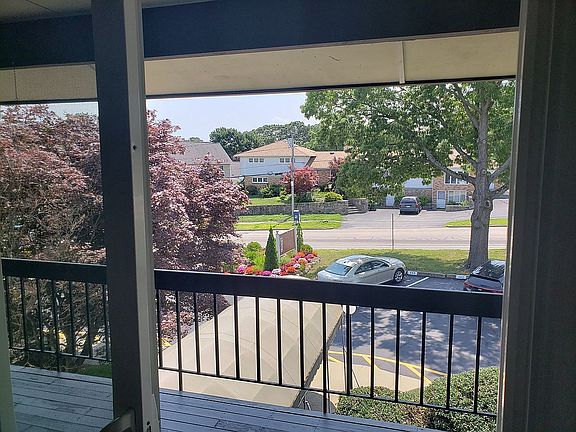 4th image of 400 Narragansett Pkwy APT Wc11