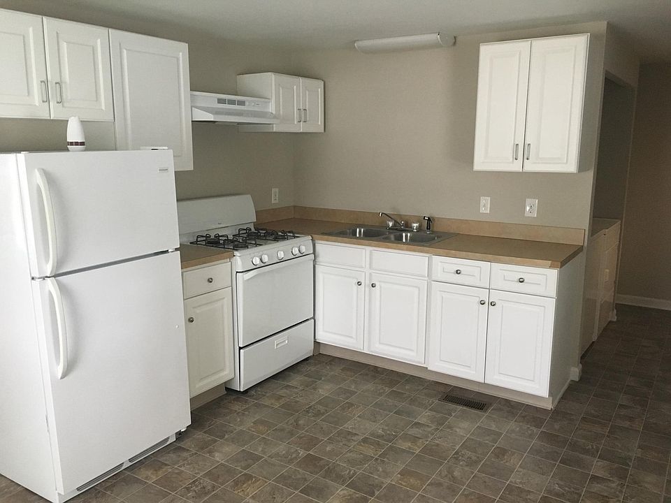 2nd image of 4509 Longmeadow Blvd W