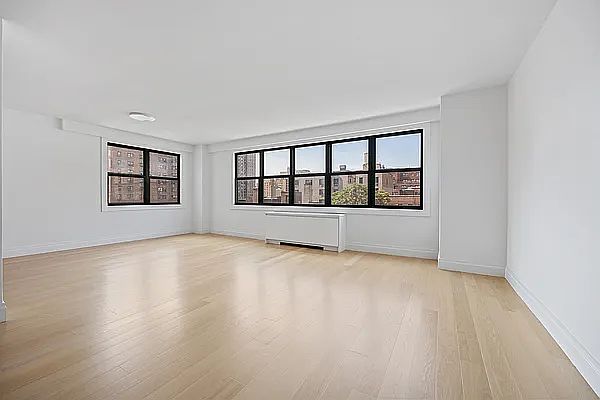 1st image of 201 E 28th St #9G