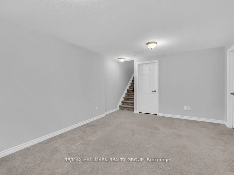 600 Parade Dr — Photo 27