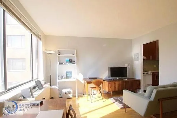 Rented by Metropolitan Property Group | media 11