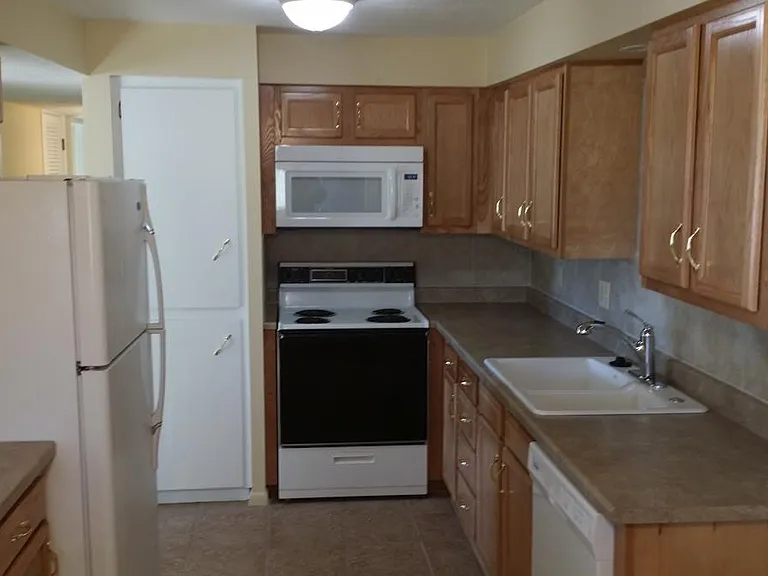 4810 Orchard Ave — Photo 6
