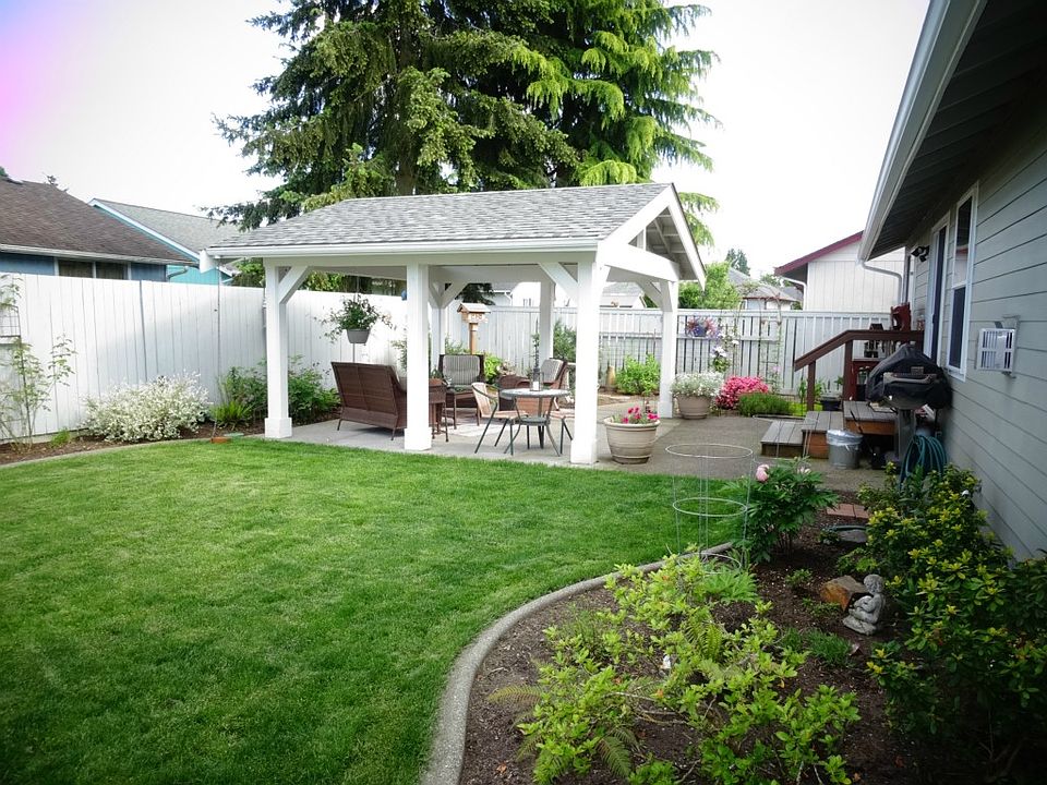 1st image of 5916 Thornbury Dr SE