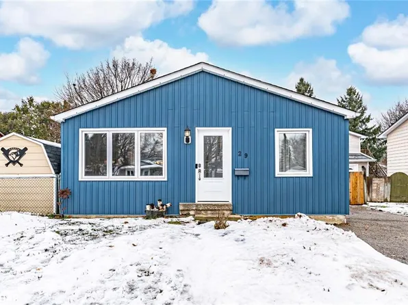 29 Frost Trl, Barrie, ON L4N 4X2