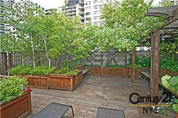 Sold by Century 21 NY Metro | media 10