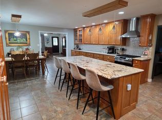 2271 Mally Wagnon Rd, Fayetteville, AR 72701