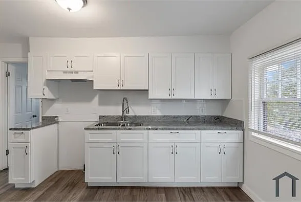 9746 Diamond Dr — Photo 10