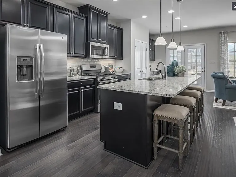 707 Channing Park Cir — Photo 1