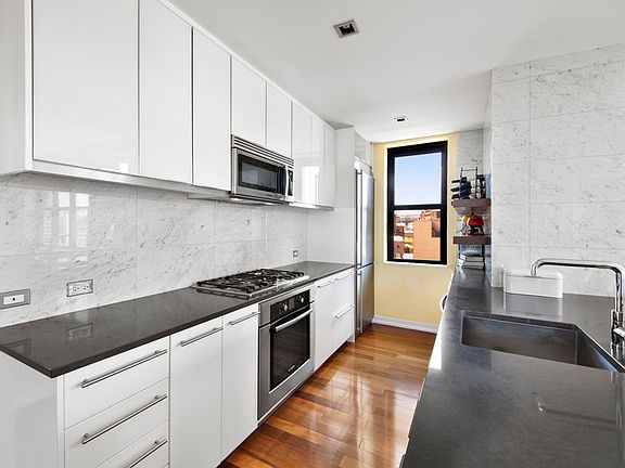 5th image of 58 Metropolitan Ave APT 6H