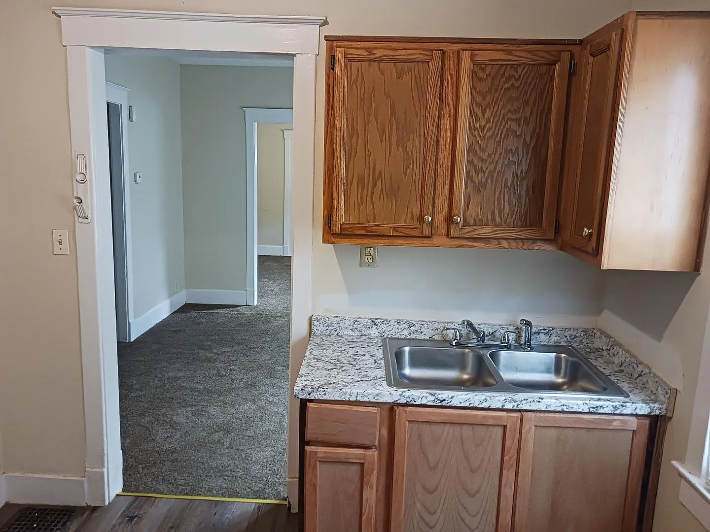808 S 42nd St photo 1