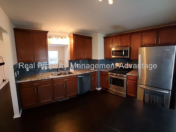 3rd image of 480 Livernois St