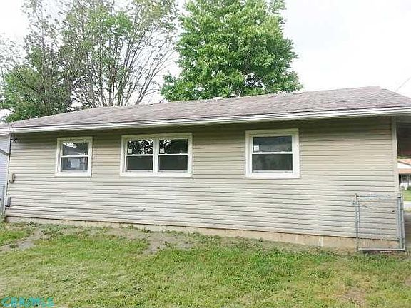 3rd image of 97 Meadow Ln