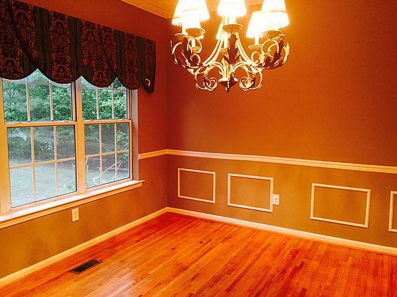 3rd image of 164 Wisteria Dr