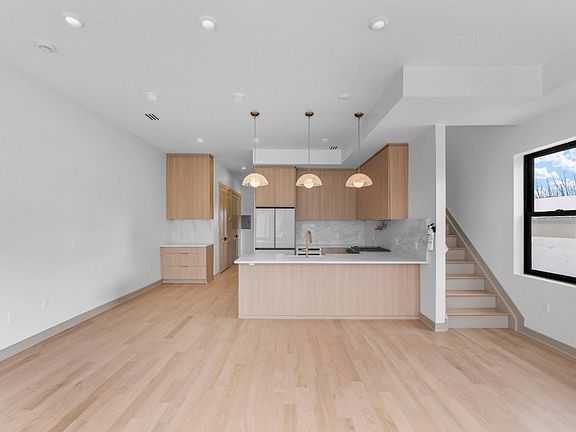 5th image of 336 Randolph Ave Floor 2