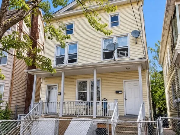 439 Marshall St, Elizabeth City, NJ 07206