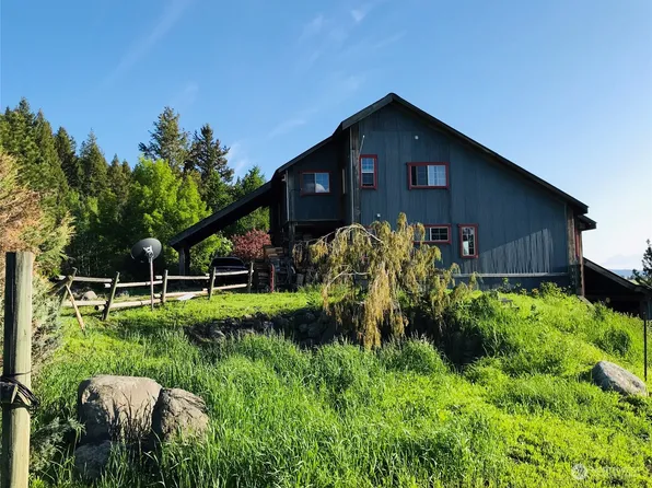 31 Mary Ann Creek Road, Oroville, WA 98844