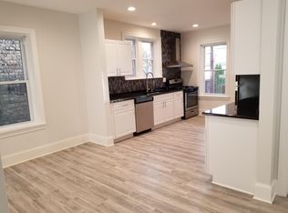 7910 Karlov Ave #1, Skokie, IL 60076