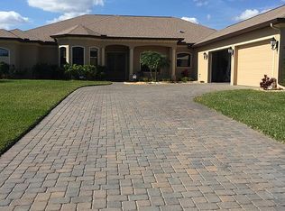 2305 Stone Lake Dr, Merritt Island, FL 32953
