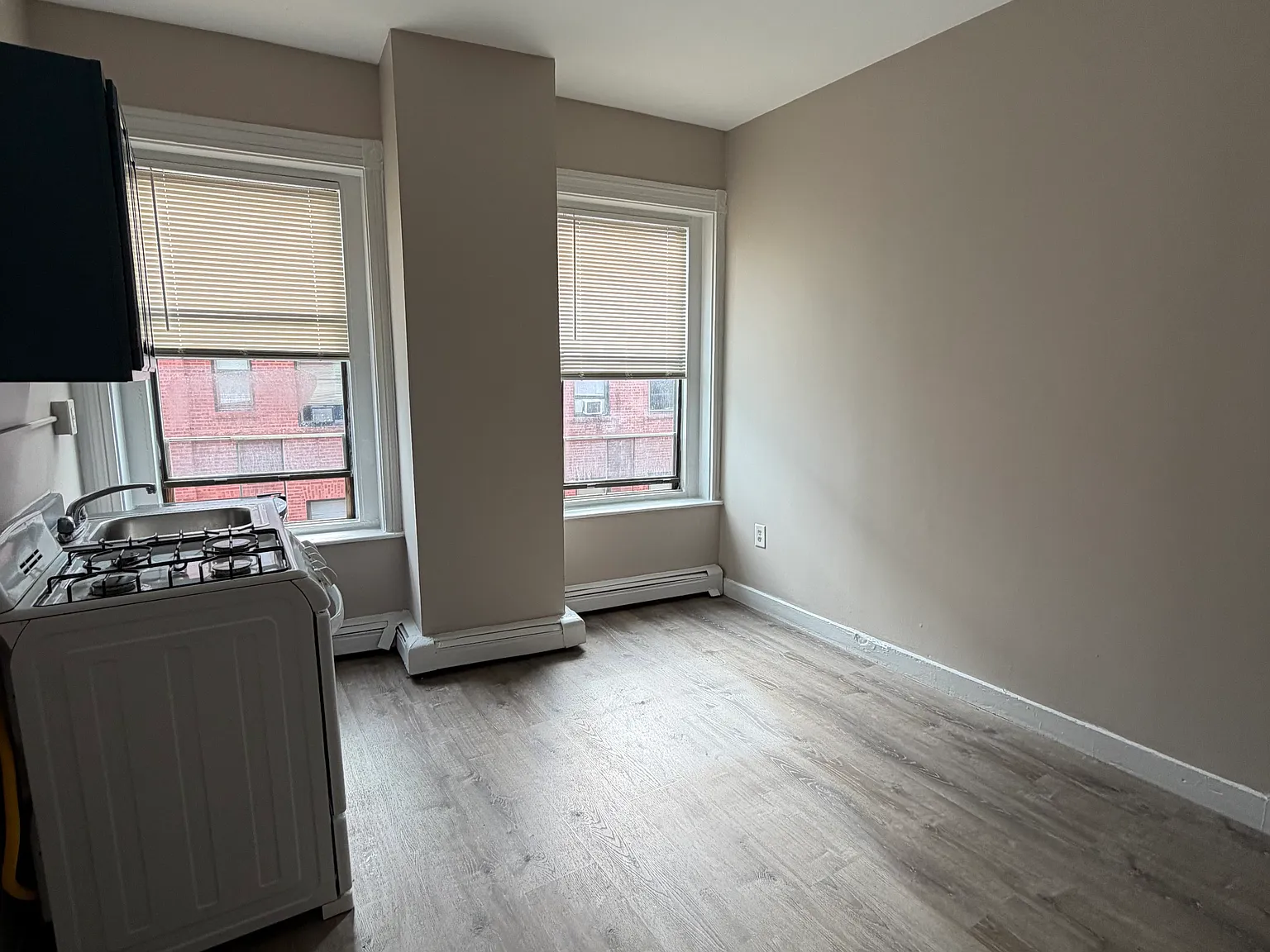 185 Green St — Photo 2