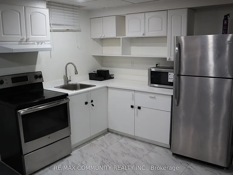 1556 Dellbrook Ave #BASEMENT — Photo 4