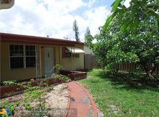 1020 N 74th Way, Hollywood, FL 33024