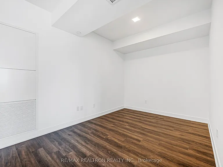 609 Sherbourne St #3201 — Photo 14