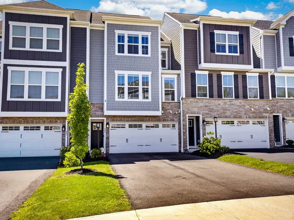 405 Sage Dr, Canonsburg, PA 15317