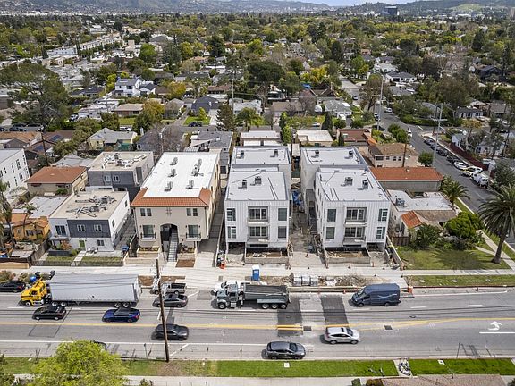 4th image of 5108 Cahuenga Blvd