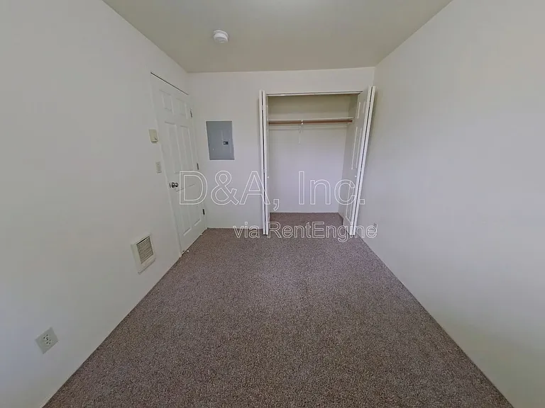 108 NE Conifer Blvd #3 — Photo 6
