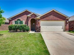 8909 Whirlwind Trl, Crossroads, TX 76227